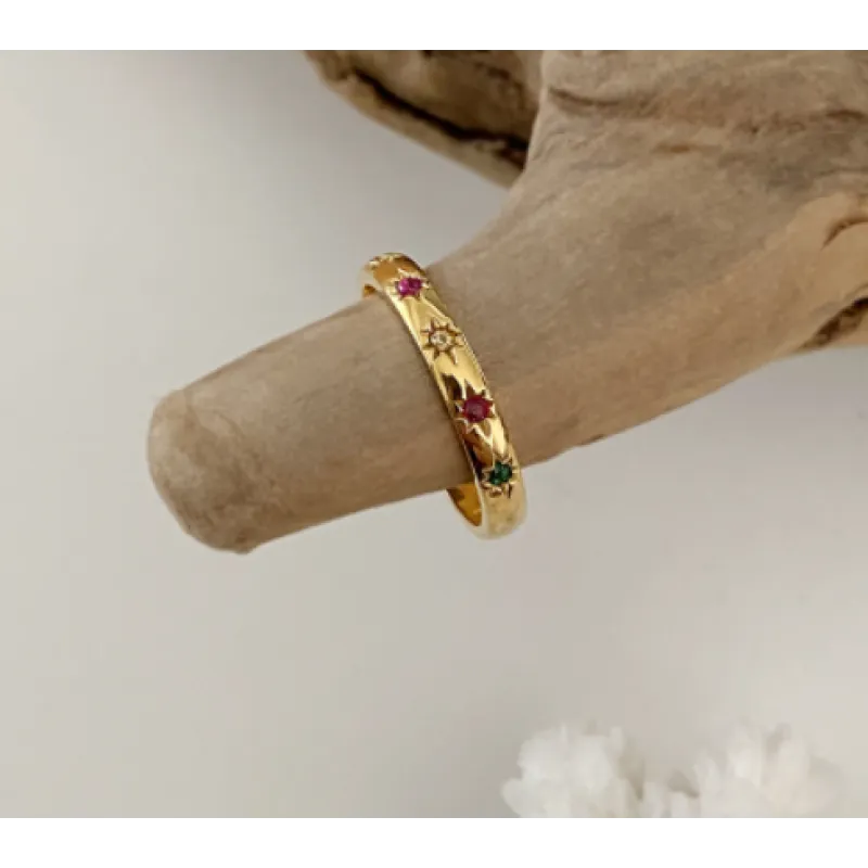 Vakker gullring for damer