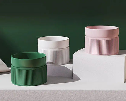 Katteskål i keramikk