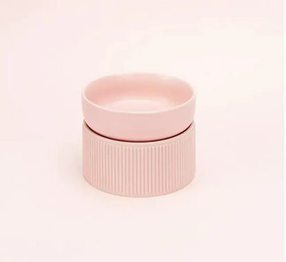 Katteskål i keramikk