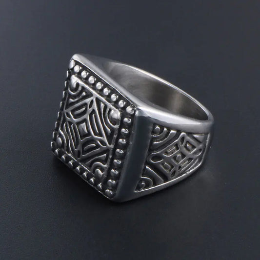 Trendy ring for menn