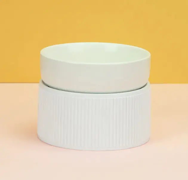 Katteskål i keramikk