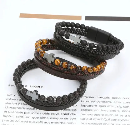 Armbånd med kors og steiner