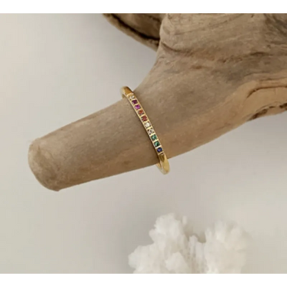 Vakker gullring for damer